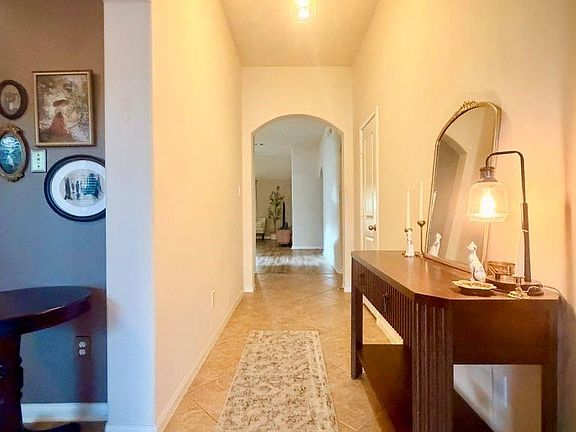 3rd image of 3402 Lilac Ranch Dr