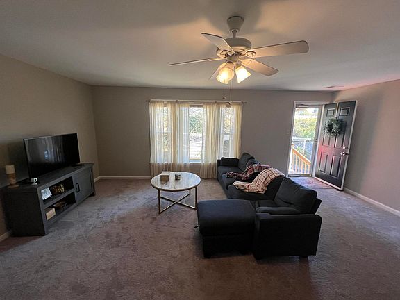 2nd image of 1705 Carolyn Dr #3