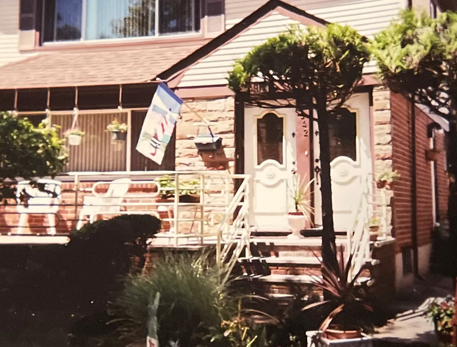 163rd St, Whitestone — Photo 1