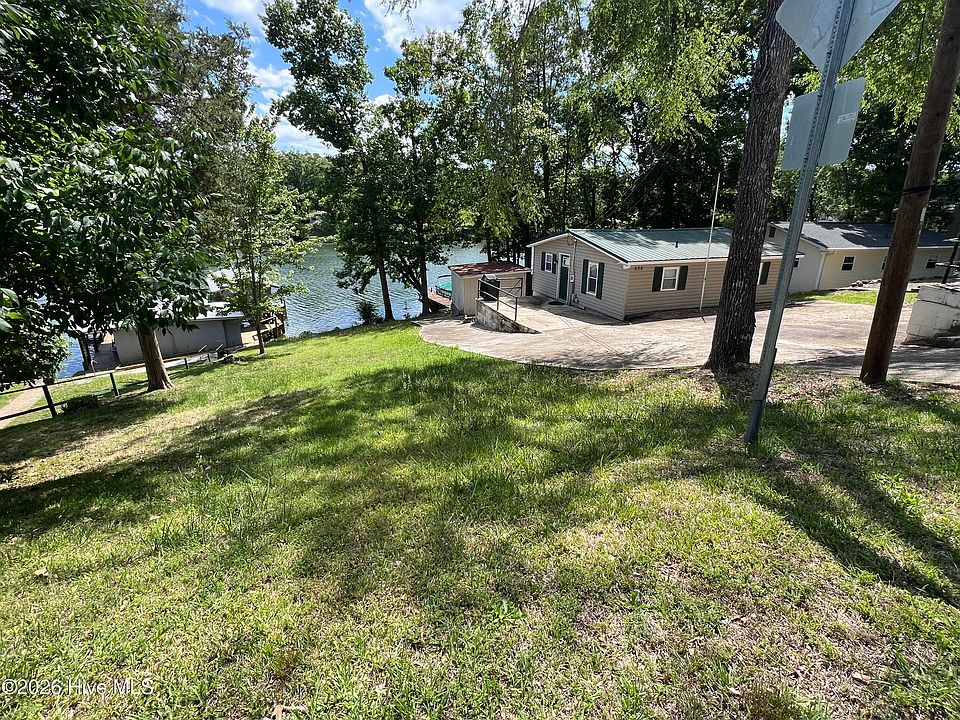 2nd image of 658 Berry Hill Drive