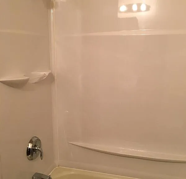 414 Dousman St #3 — Photo 6