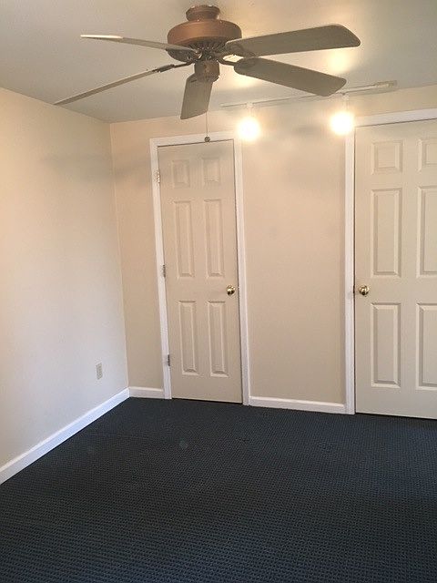 Bedroom - 2 Closets