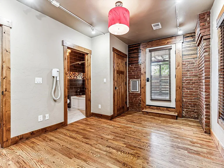 1663 Race St — Photo 27