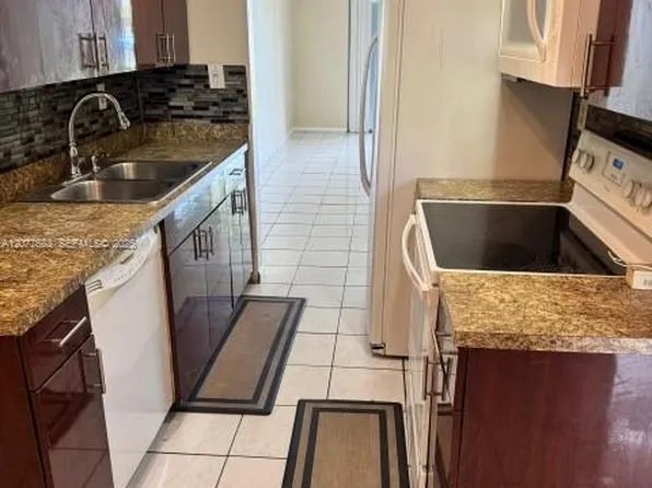 3361 NW 47th Ter APT 134, Lauderdale Lakes, FL 33319