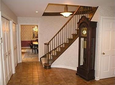 3rd image of 106 Rockwood Dr