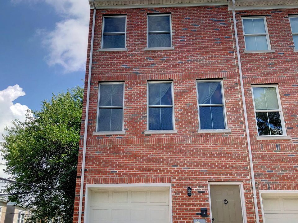 1st image of 406 Leverington Ave Unit A