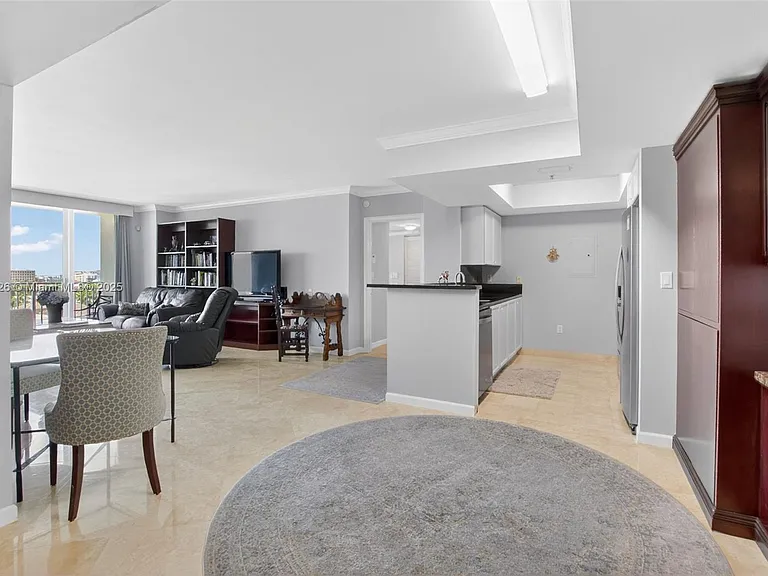 99 SE Mizner Blvd #821 — Photo 2