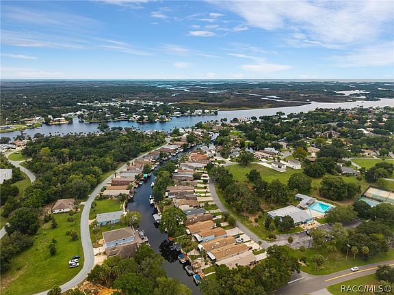 4th image of 5158 S Riverview Cir