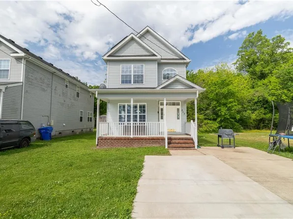 313 N Lloyd St, Suffolk, VA 23434