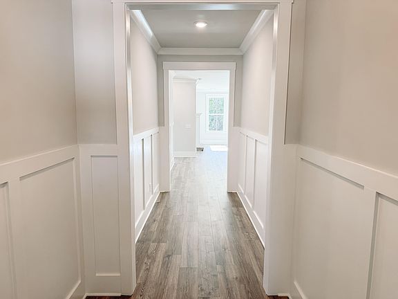 5th image of 109 Davis Lane