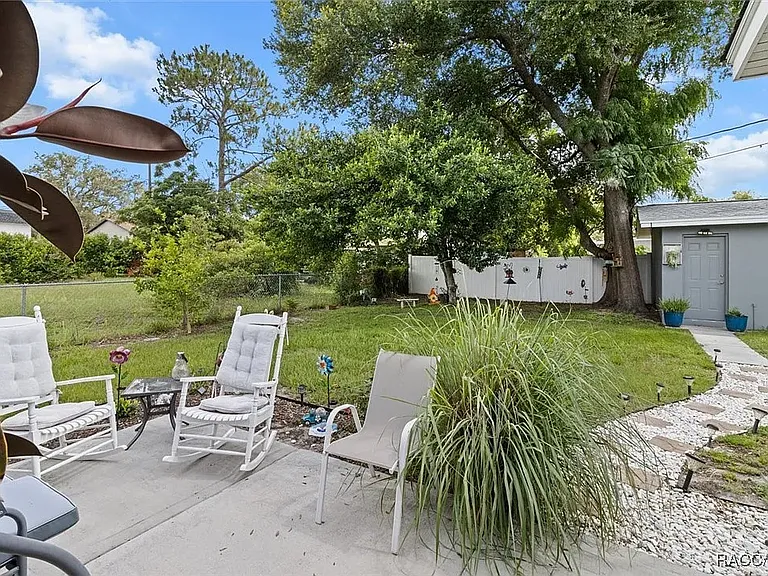 2 William Tell Ln — Photo 29