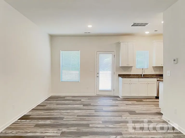 109 Sunwood Ct — Photo 17