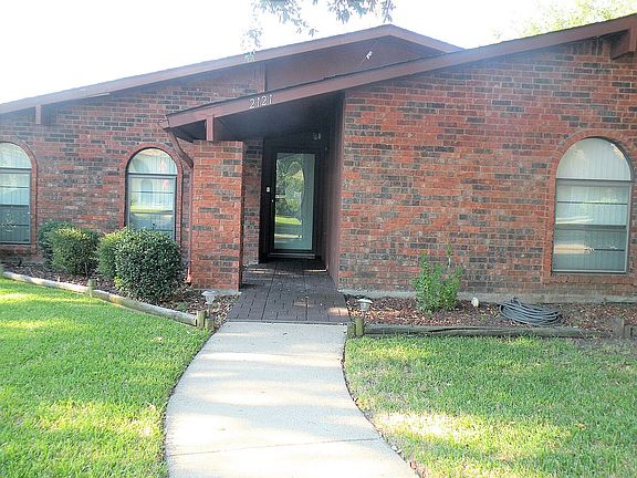 2121 Spanish Trail