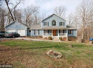 121 Cattle Ln, Toms Brook, VA 22660