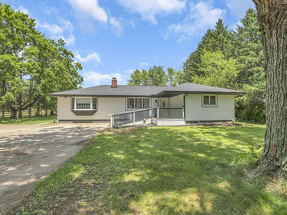 3rd image of 5806 Blacklick Eastern Rd NW