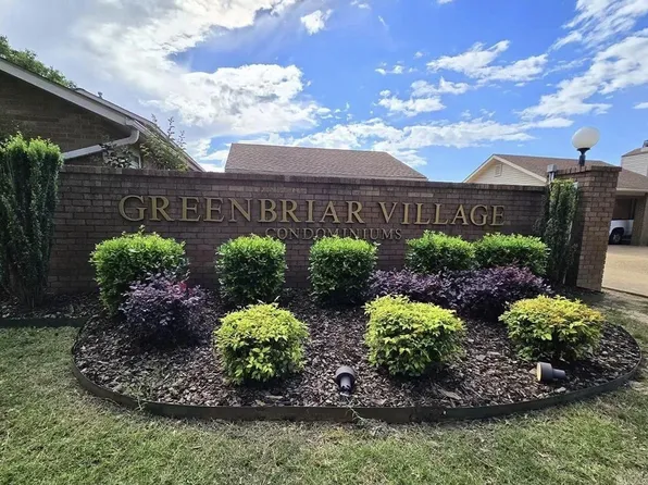 2705B Greenbriar Dr, Jonesboro, AR 72401