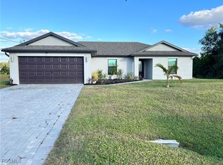 865 Yellowbird Dr, Fort Myers, FL 33913