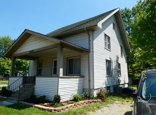 68460 Oak St, Richmond, MI 48062