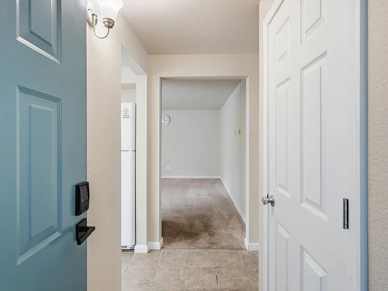 16419 Spruce Way #F3 — Photo 7