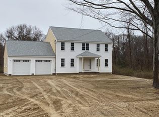 80 Manomet Point Rd, Plymouth, MA 02360