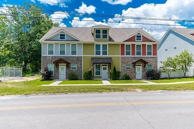 1916 Young Rd SE #UNFURNISHED