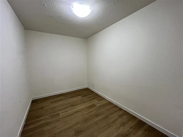 10181 149th St #208 — Photo 17