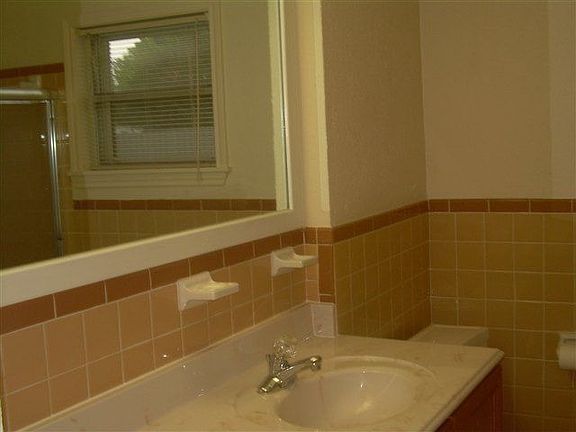 5th image of 2597 Gaylynn Dr