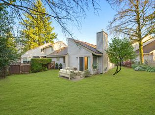 6073 Greenside Dr E, Surrey, BC V3S 5M8