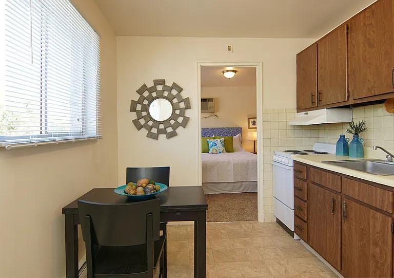2879 Royal Glen Dr — Photo 1