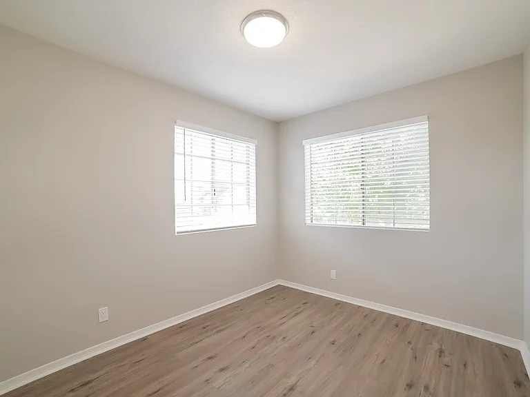 8925 W Virginia Ave — Photo 12