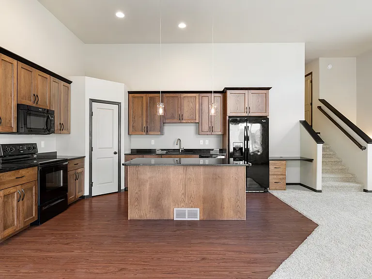 Evelyn Acres Townhomes — Photo 7
