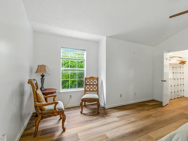 4409 Segovia Ct — Photo 16