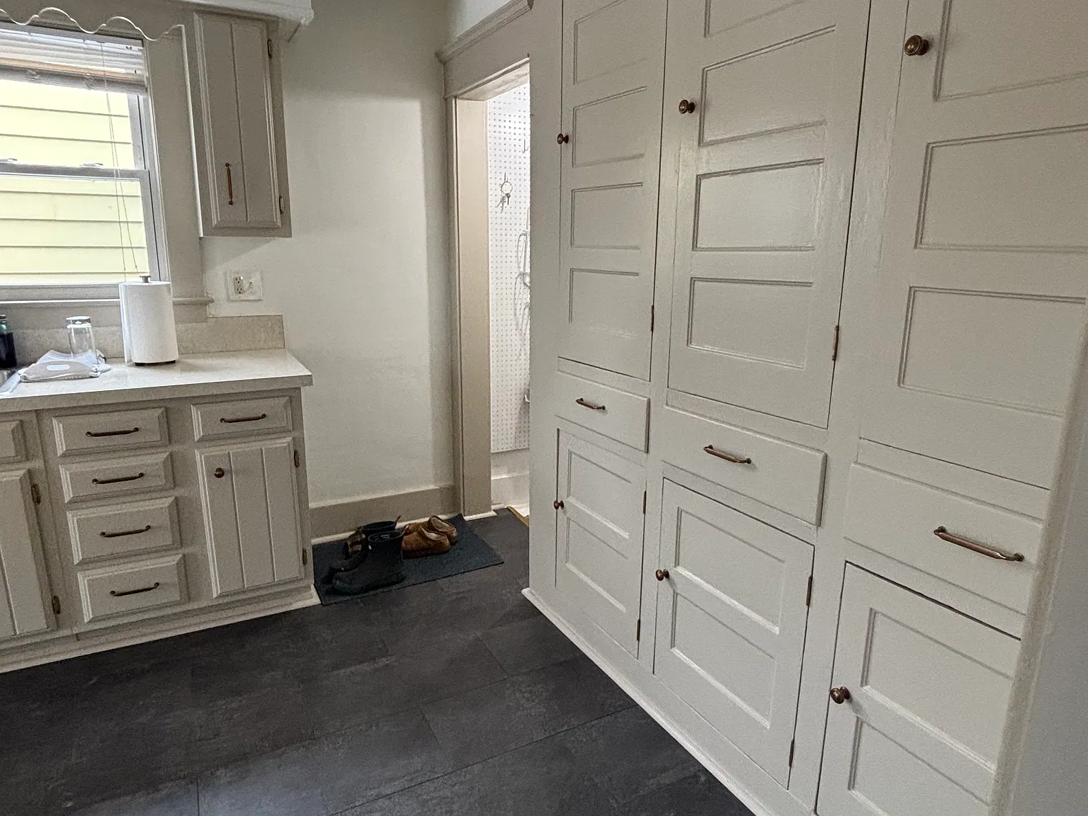 3 bed, 1200 sqft, $2,200 — Photo 4