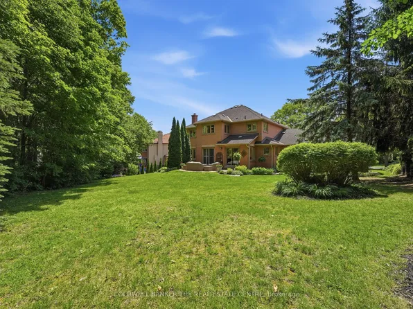 49 Falling Leaf Ct, Aurora, ON L4G 6K6