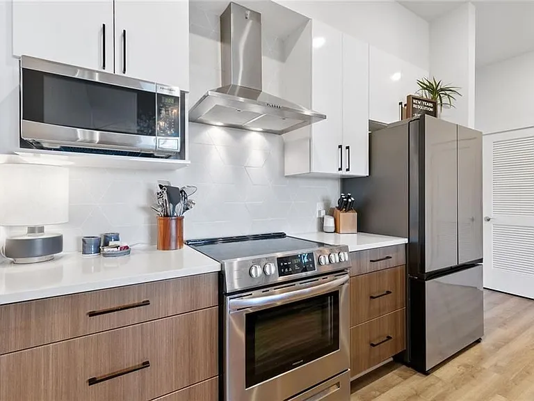 112 Rogers St #410 — Photo 15