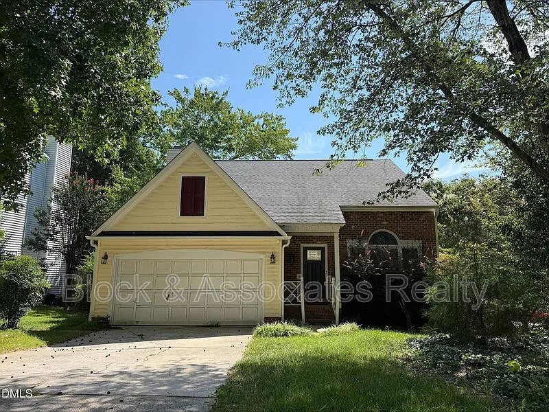 106 Pointe Crest Ct