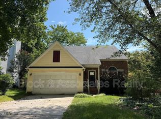 100 Drywood Pl, Cary, NC 27513