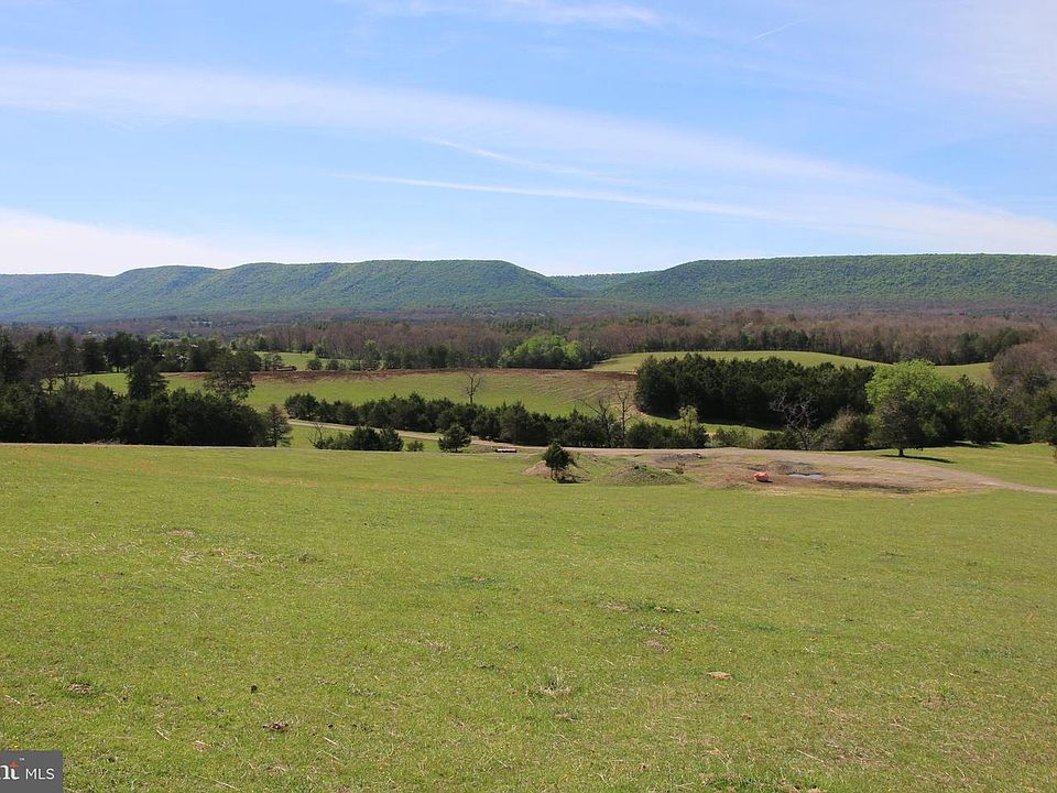 1st image of Cold Spring Hollow Ln