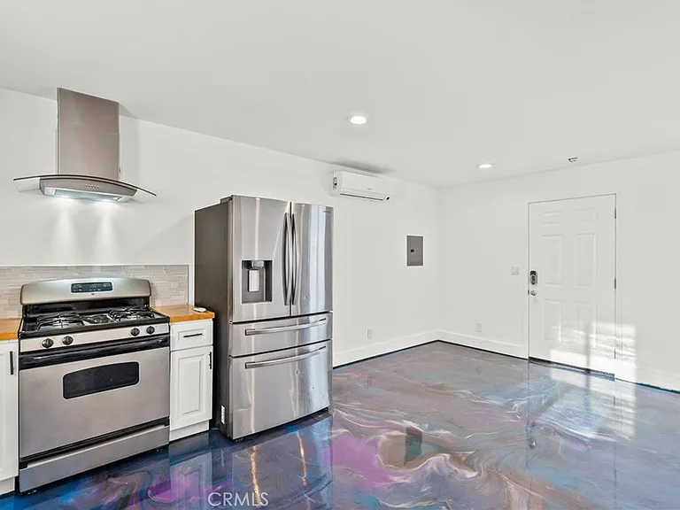 5937 Ranchito Ave — Photo 18