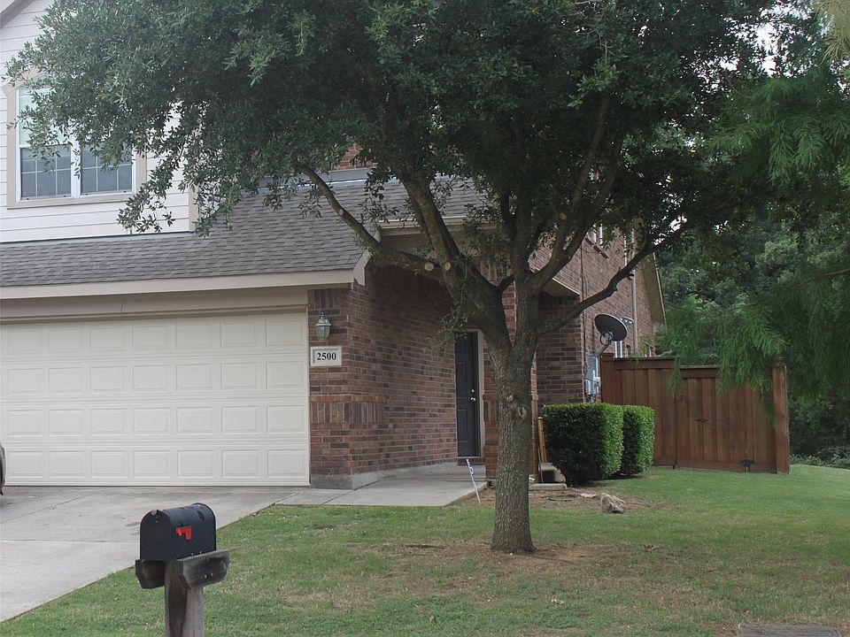 2nd image of 2500 Sedona St