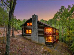 519 Picadilly Ln, Gatlinburg, TN 37738