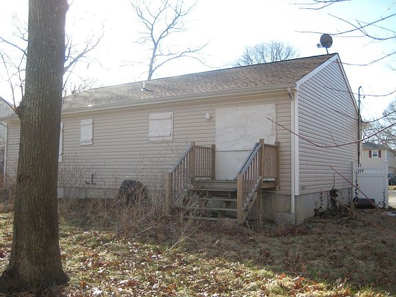 BACK VIEW OF HOUSE