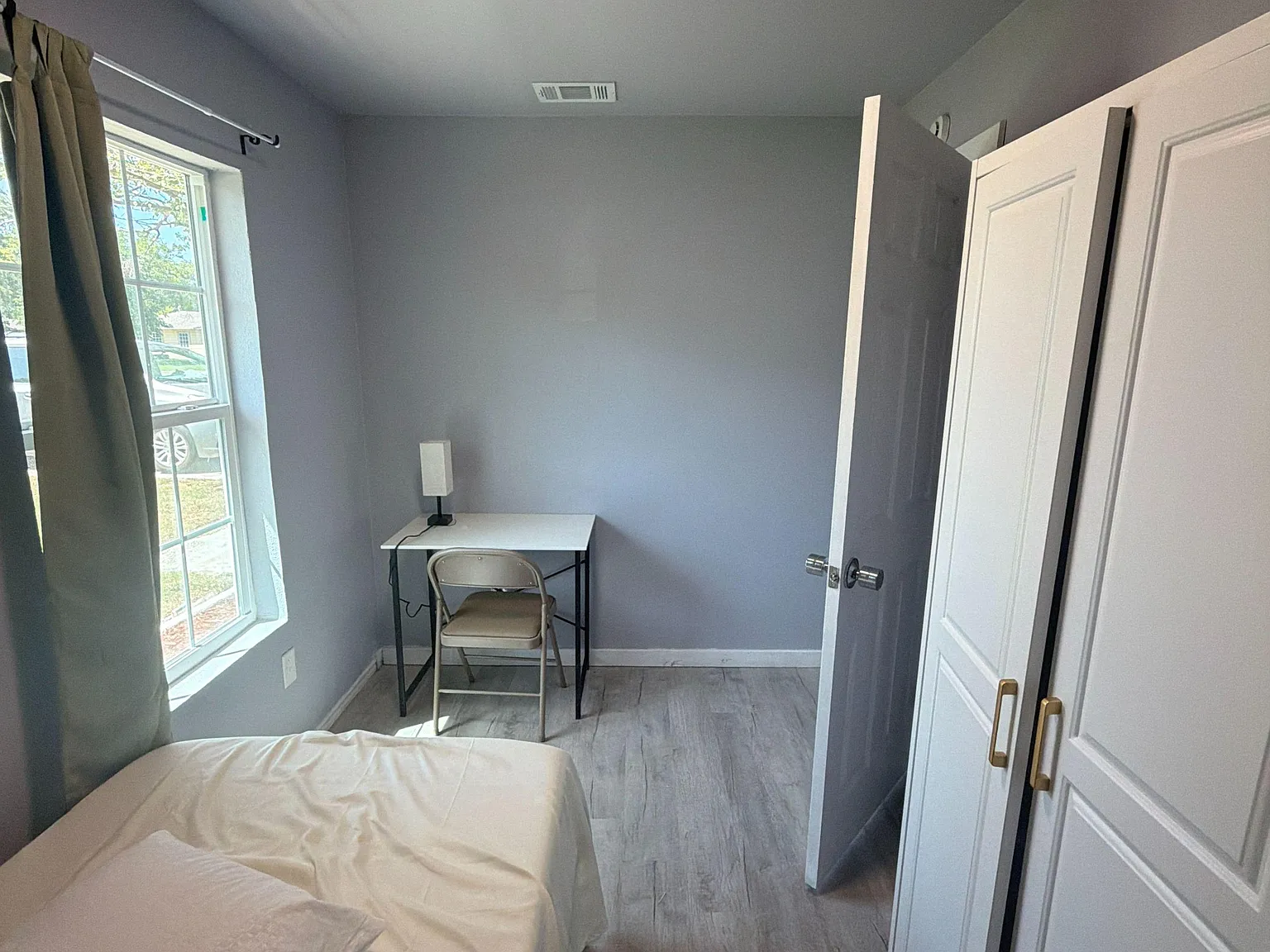 4 bed, 3.0 bath, 1260 sqft, $715 — Photo 1