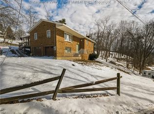 561 Valley St, Saint Albans, WV 25177