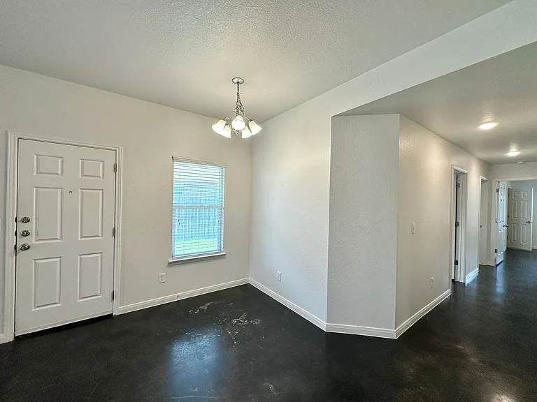 4507 Skyflower Ln — Photo 13