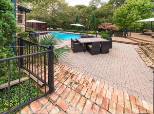 2706 Woods Ln, Garland, TX 75044