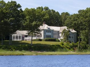 330 Watrous Point Rd, Old Saybrook, CT 06475