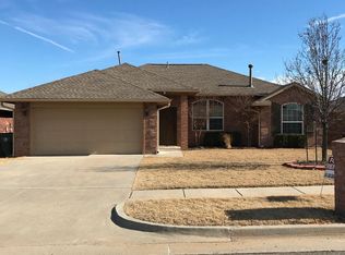 2320 Box Turtle Way, Midwest City, OK 73130