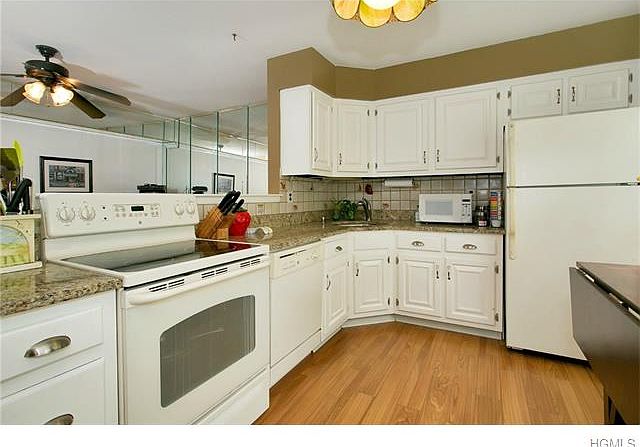 1st image of 11 Jackson Ave Unit 36