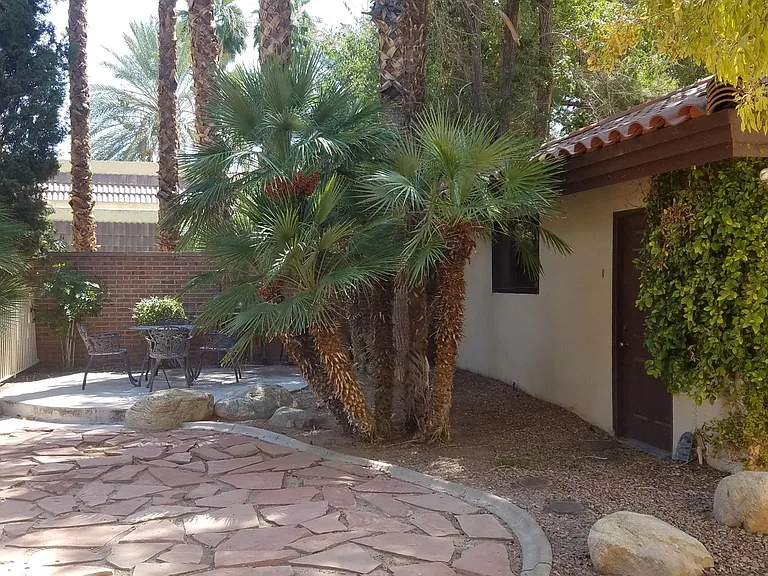 2313 Wimbledon Dr — Photo 6